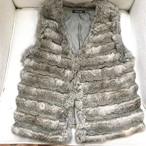 Dolce Cabo grey real fur and lace vest small